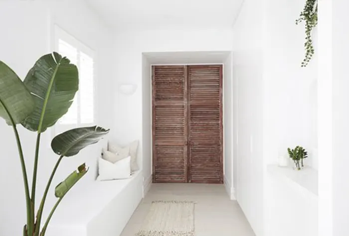 Entrance hall, complete renovation